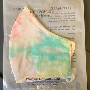 Unopened PuraVida tie dye mask: $